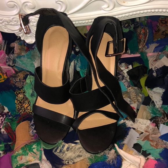 Causal Heels - Picture 1 of 1